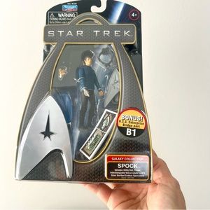 New old Playmates Star Trek Spock figure accessories #61789 Galaxy colle…
